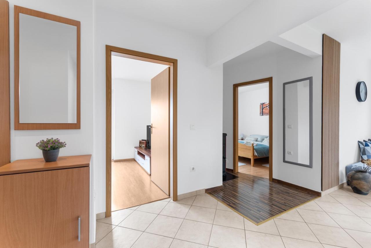 Apartment Mdm Buje Exterior foto